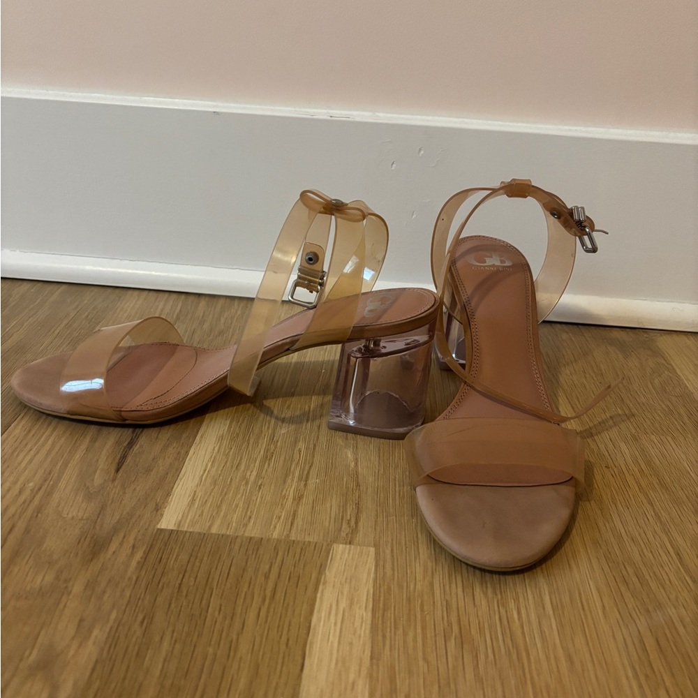 Elegant Tan Women's Sandals